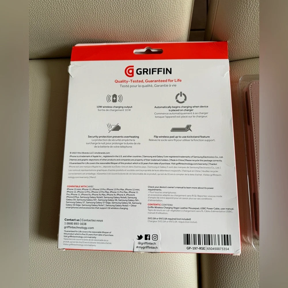 Griffin Griffin Wireless Charging Vegan Leather Mousepad Pink